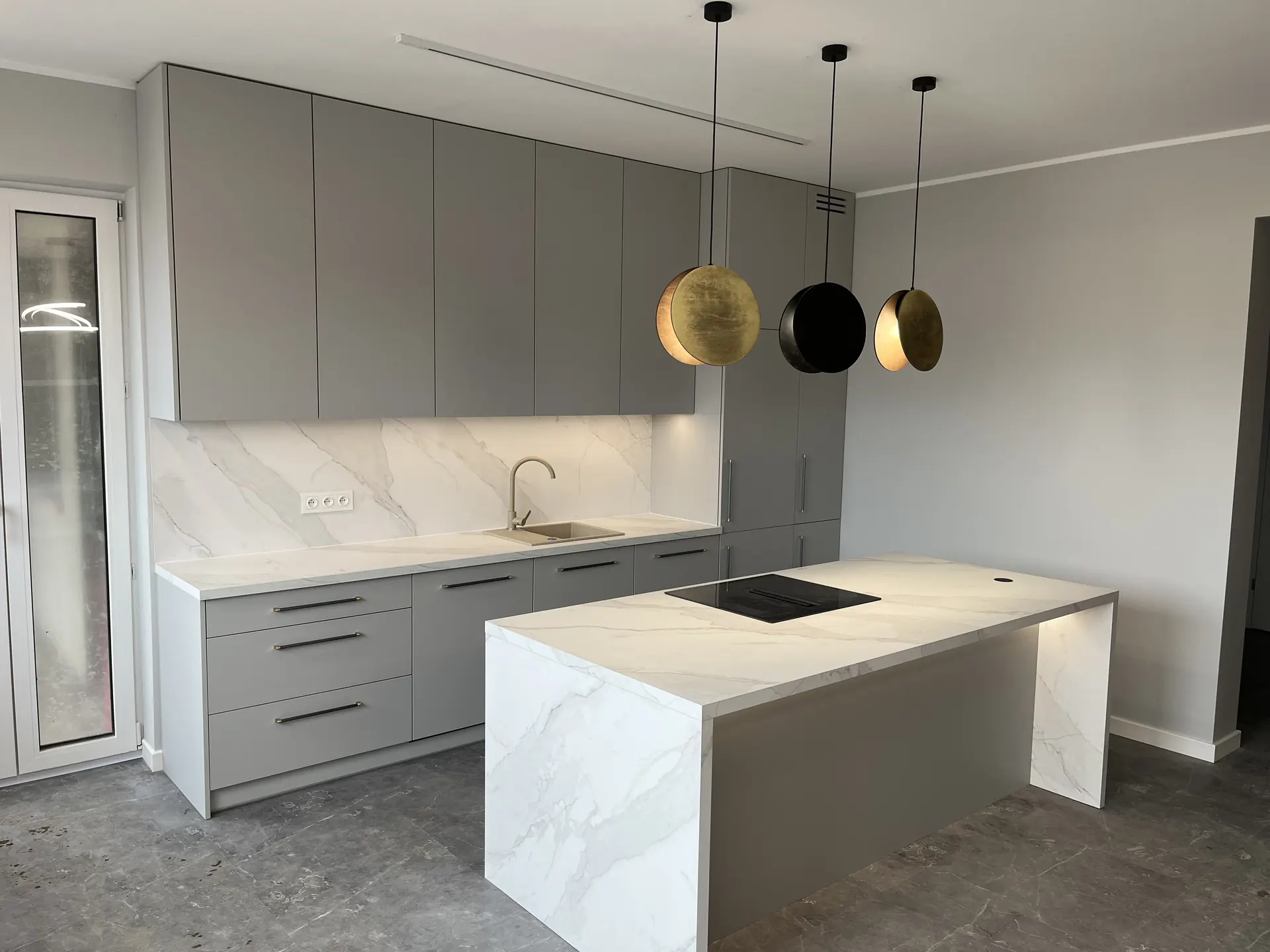 Kuchnia na wymiar Chorzów – nowoczesna zabudowa